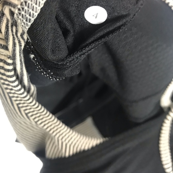 Lululemon No Limits Tank Size 4 Black & Tan Stripe - Picture 7 of 7